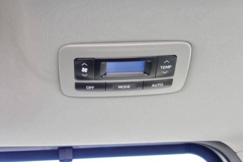 Toyota Sienna XLE 7-Passenger AWD 2017