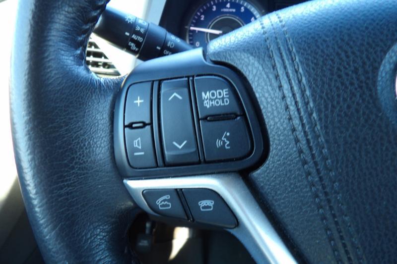 Toyota Sienna XLE 7-Passenger AWD 2017