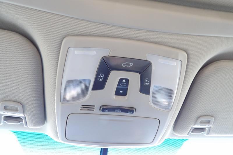 Toyota Sienna XLE 7-Passenger AWD 2017