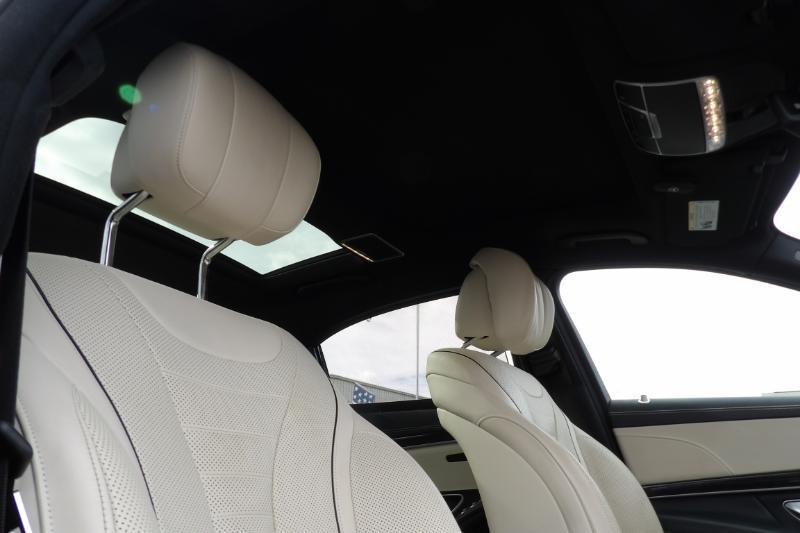 Mercedes-Benz S-Class S560 4MATIC 2019