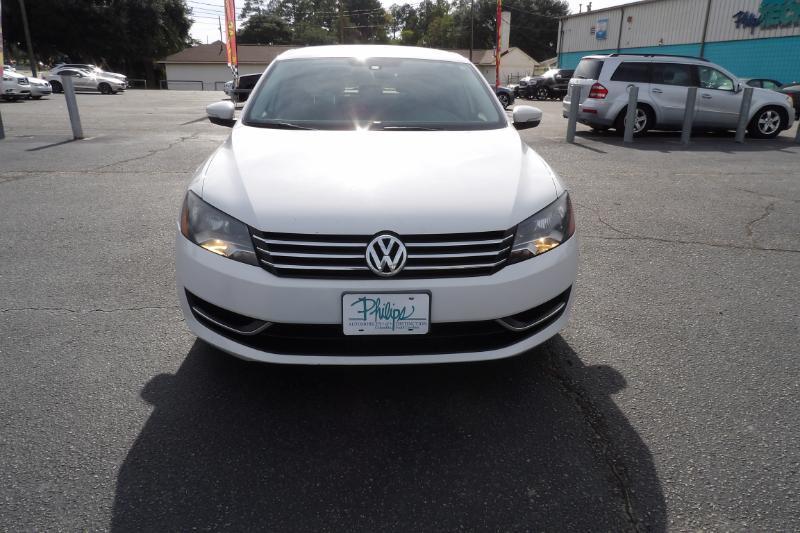 Volkswagen Passat 2.5L S W/Appearance 2014