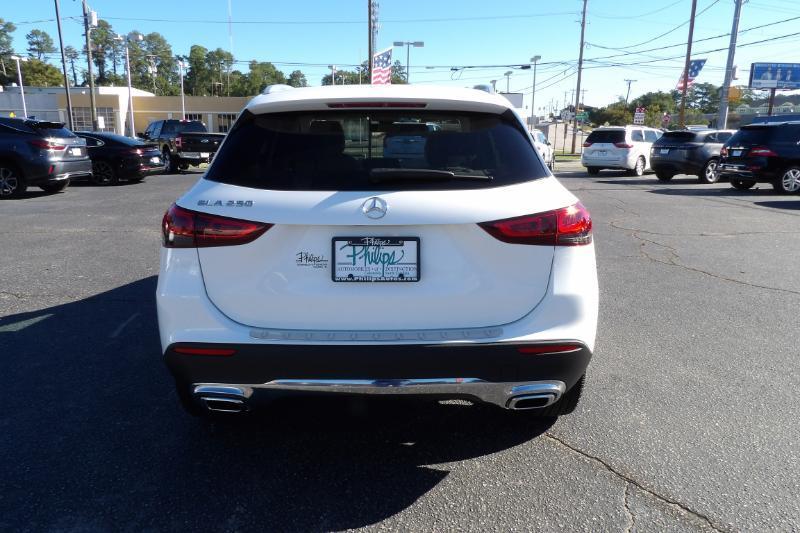 Mercedes-Benz GLA-Class GLA250 2023