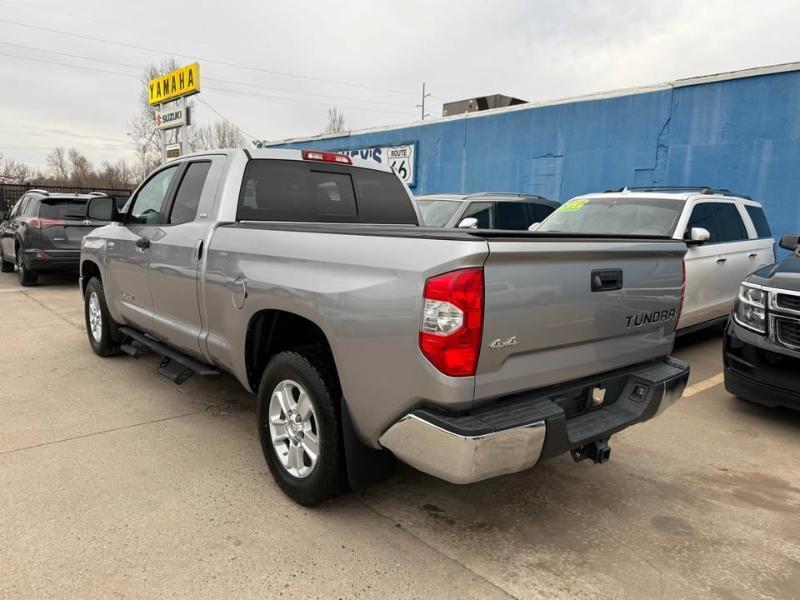 Toyota Tundra SR5 5.7L V8 Double Cab 4WD 2018