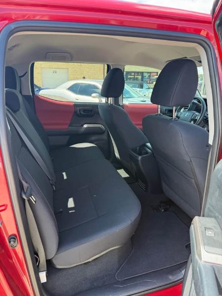 Toyota Tacoma SR5 Double Cab Long Bed V6 6AT 2WD 2017