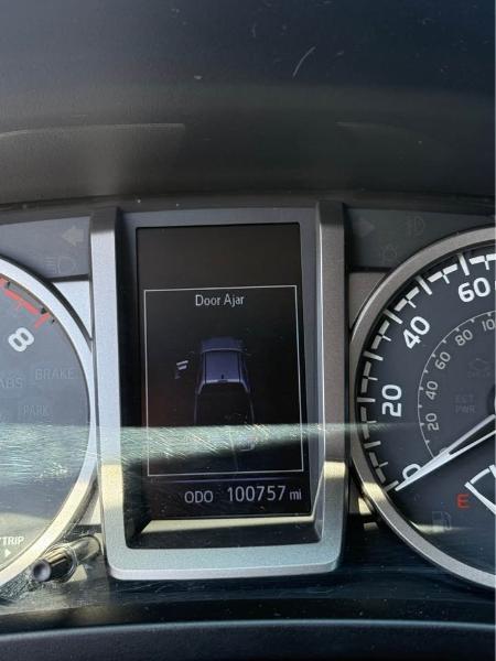 Toyota Tacoma SR5 Double Cab Long Bed V6 6AT 2WD 2017