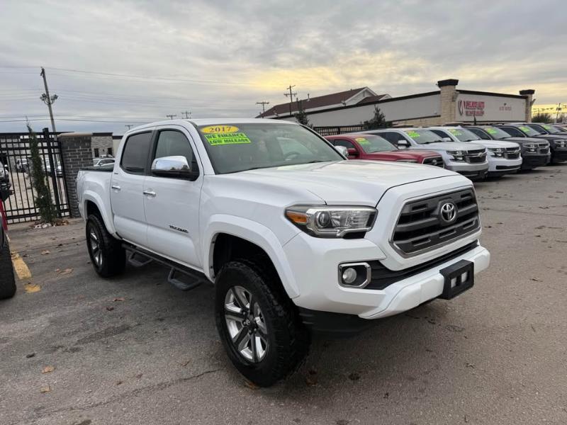 Toyota Tacoma Limited Double Cab V6 6AT 2WD 2017