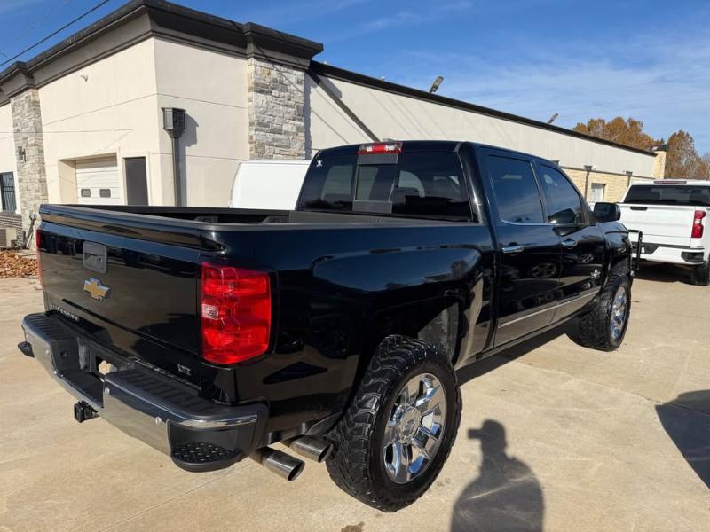 Chevrolet Silverado 1500 LTZ Crew Cab 2WD 2015