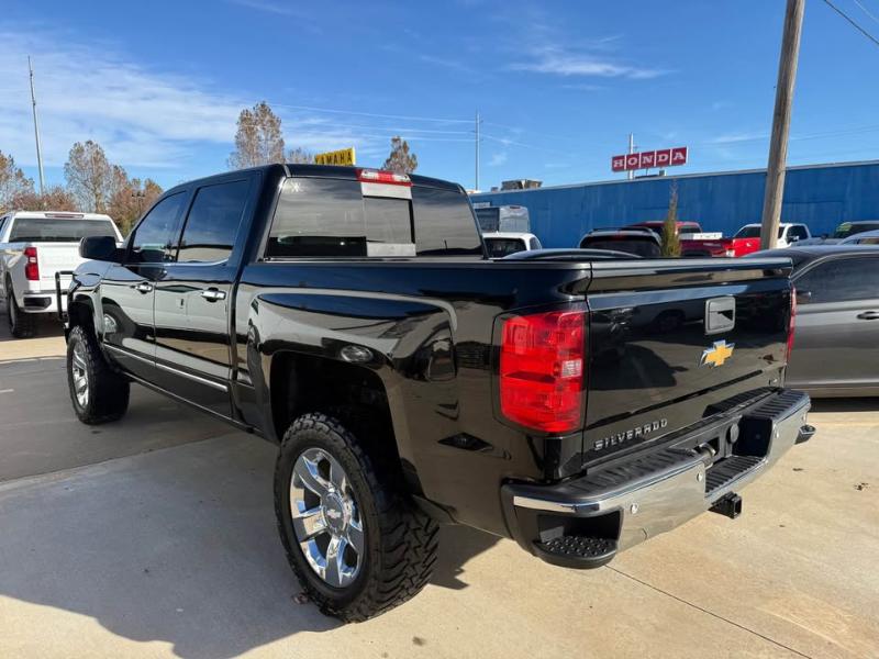 Chevrolet Silverado 1500 LTZ Crew Cab 2WD 2015
