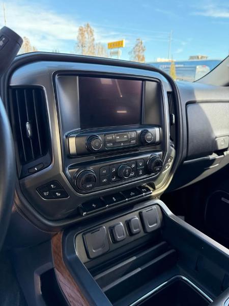 Chevrolet Silverado 1500 LTZ Crew Cab 2WD 2015