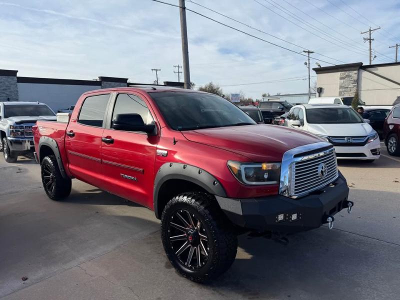 Toyota Tundra Limited 5.7L CrewMax 4WD 2012
