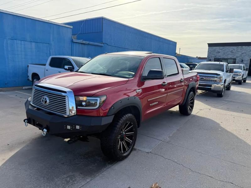 Toyota Tundra Limited 5.7L CrewMax 4WD 2012