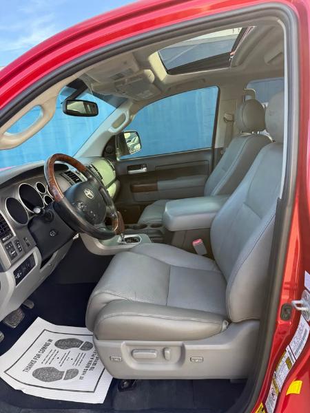 Toyota Tundra Limited 5.7L CrewMax 4WD 2012