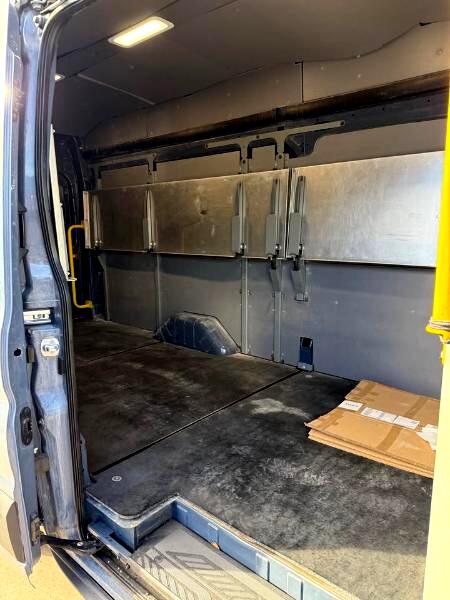 Ford Transit 250 Van High Roof w/Sliding Pass. 148-in. WB EL 2020