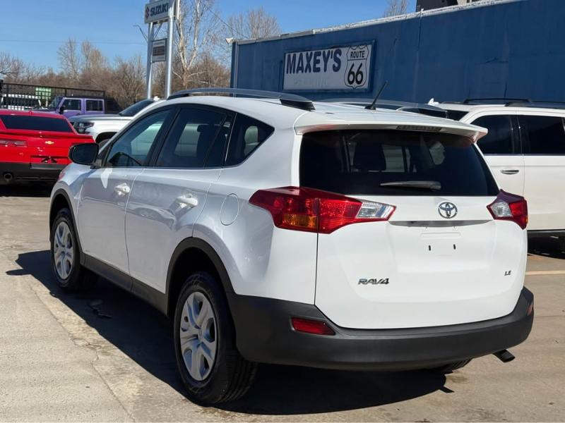 Toyota RAV4 LE FWD 2014