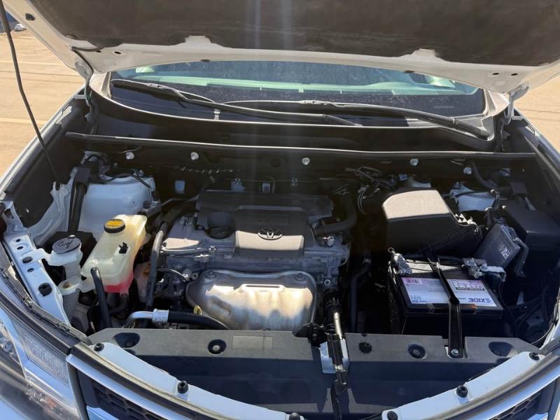 Toyota RAV4 LE FWD 2014