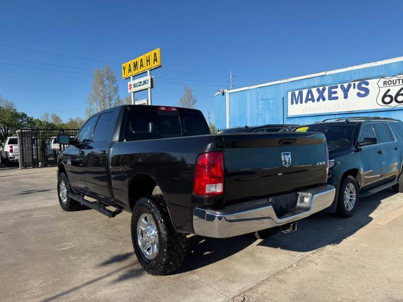 RAM 2500 SLT Crew Cab SWB 4WD 2017