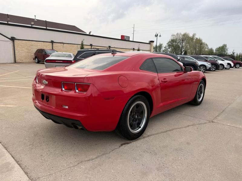 Chevrolet Camaro LS Coupe 2010