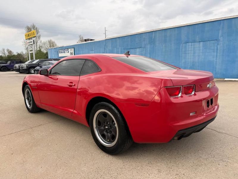 Chevrolet Camaro LS Coupe 2010