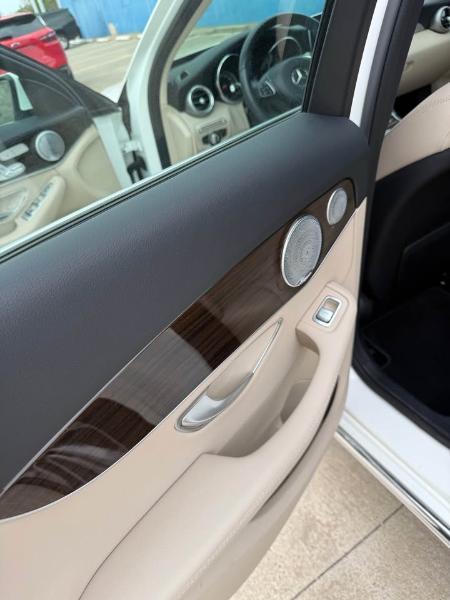 Mercedes-Benz C-Class C300 4MATIC Sedan 2016