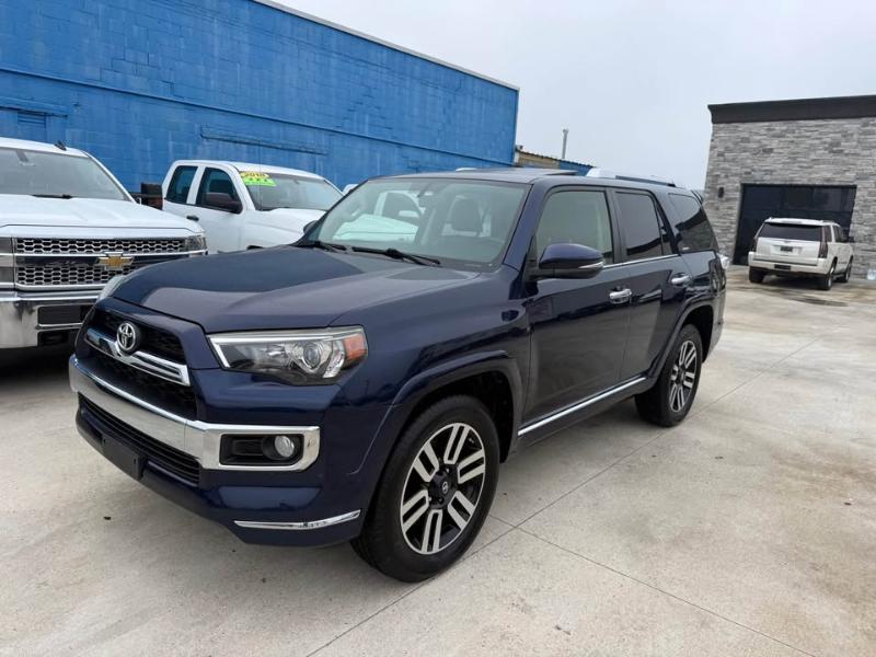 Toyota 4Runner SR5 4WD 2014