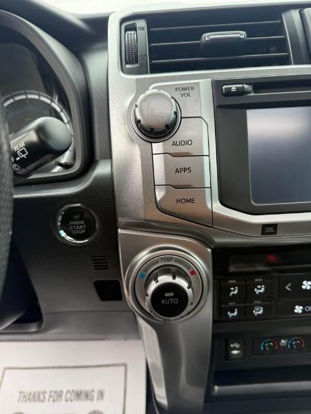 Toyota 4Runner SR5 4WD 2014