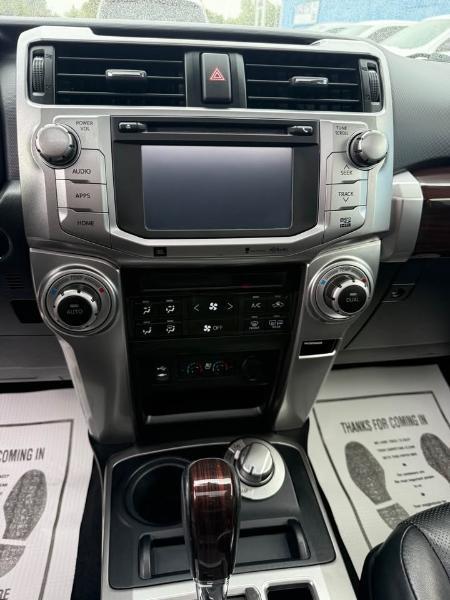 Toyota 4Runner SR5 4WD 2014