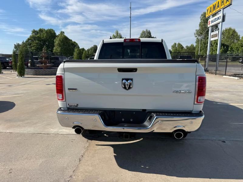 RAM 1500 Laramie Crew Cab SWB 4WD 2018
