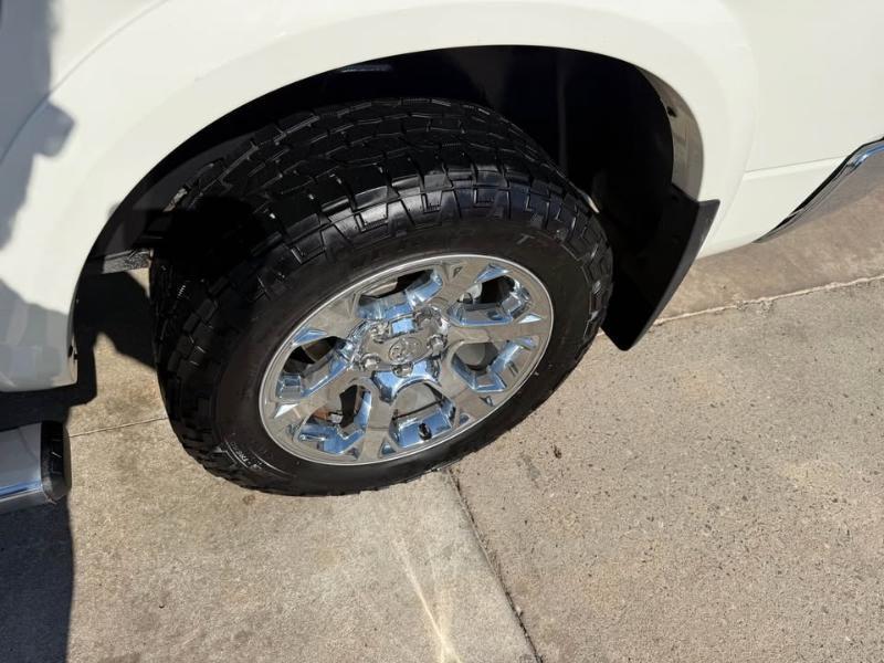 RAM 1500 Laramie Crew Cab SWB 4WD 2018