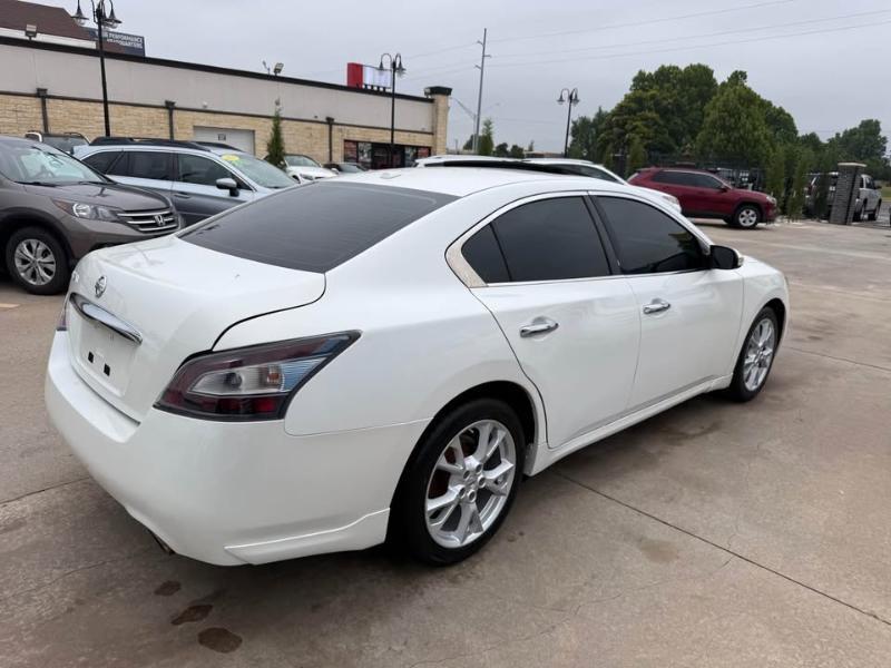 Nissan Maxima SV 2012