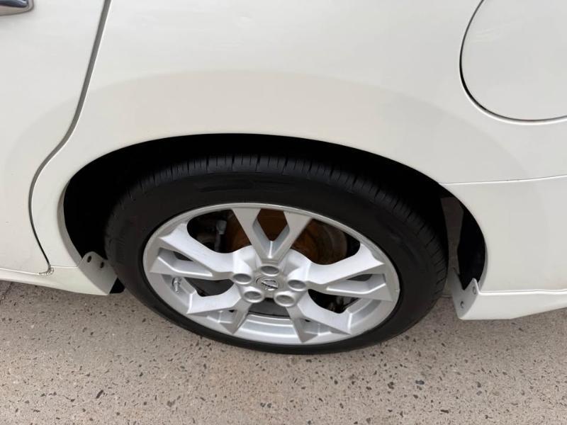Nissan Maxima SV 2012