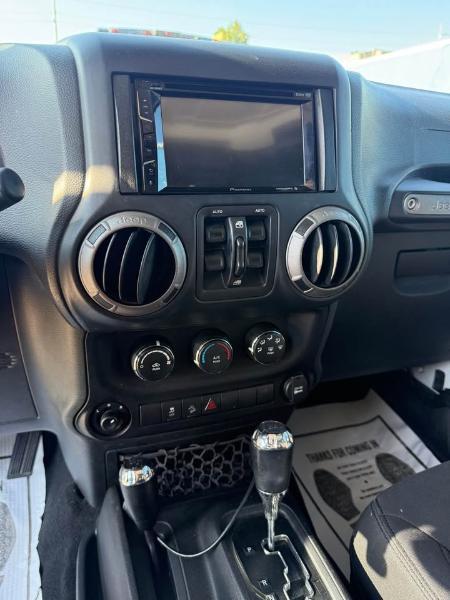 Jeep Wrangler Unlimited Sport 4WD 2017