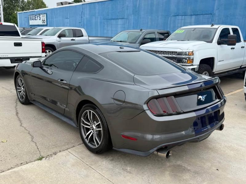 Ford Mustang EcoBoost Coupe 2016