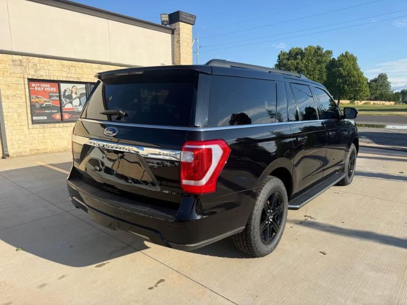 Ford Expedition MAX XLT 4WD 2021