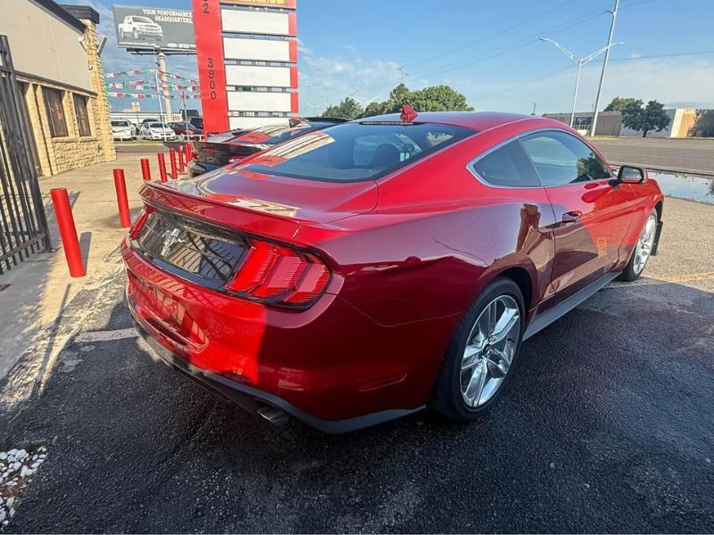 Ford Mustang EcoBoost Coupe 2020