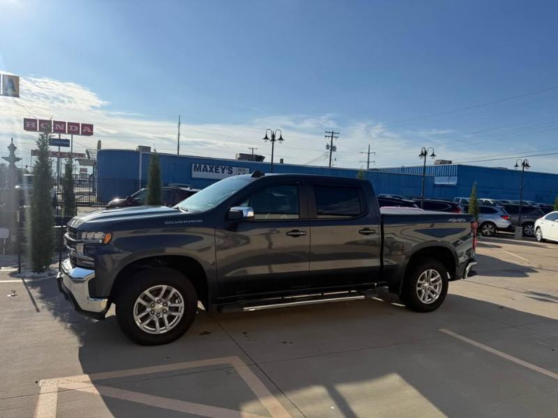Chevrolet Silverado 1500 LT Crew Cab 4WD 2020