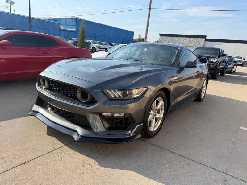 Ford Mustang V6 Coupe 2017