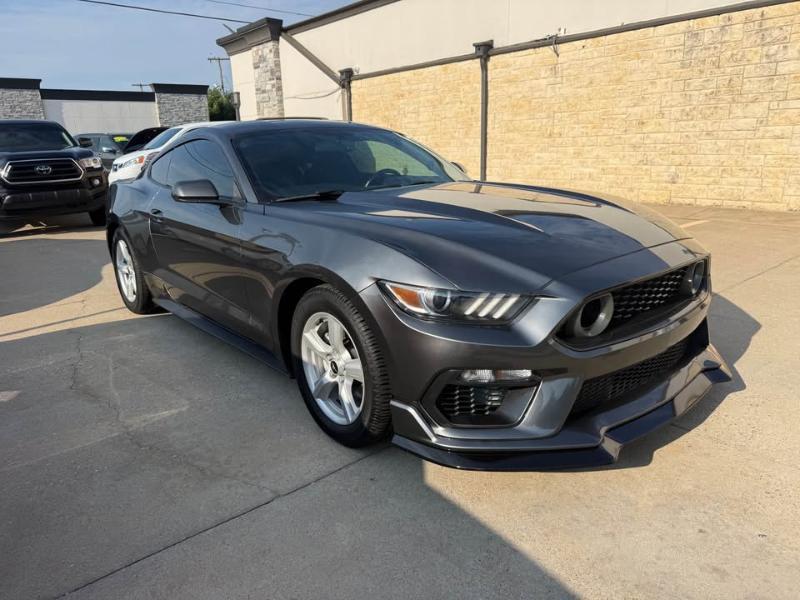 Ford Mustang V6 Coupe 2017