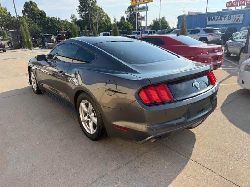 Ford Mustang V6 Coupe 2017