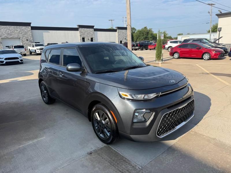 Kia Soul LX CVT 2021