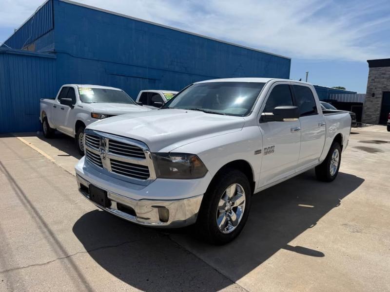 RAM 1500 SLT Crew Cab SWB 4WD 2016