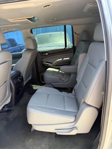 Chevrolet Suburban LT 1500 4WD 2015