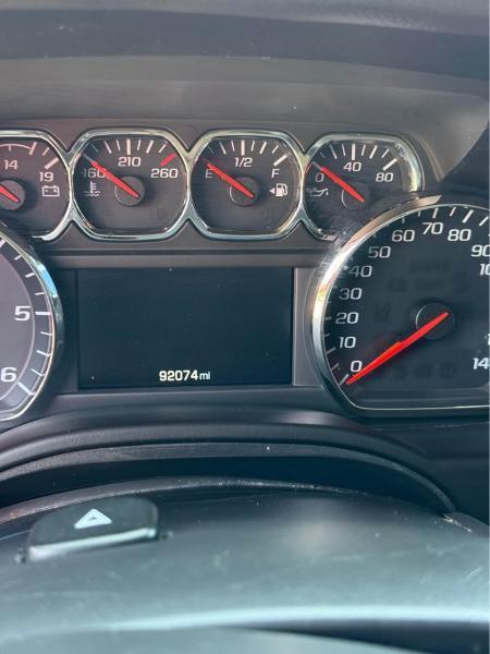 Chevrolet Suburban LT 1500 4WD 2015