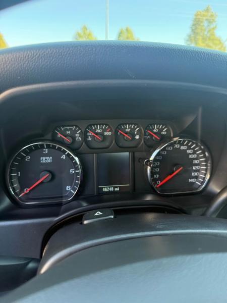 Chevrolet Silverado 2500HD Work Truck Crew Cab 4WD 2015