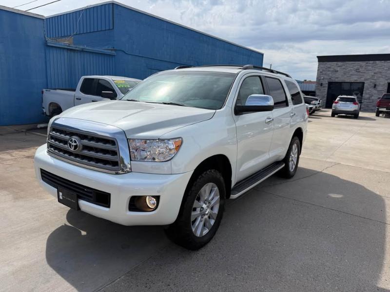 Toyota Sequoia Plantium 4WD 2016