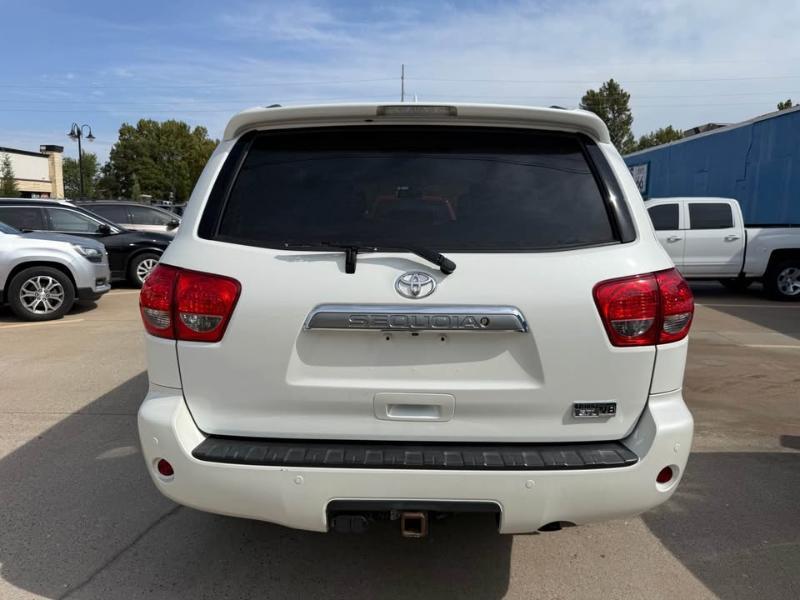 Toyota Sequoia Plantium 4WD 2016