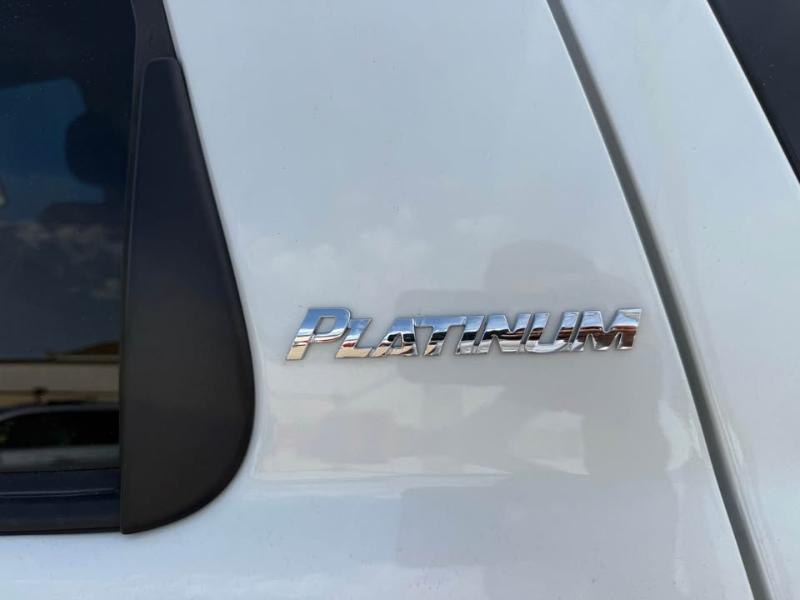 Toyota Sequoia Plantium 4WD 2016