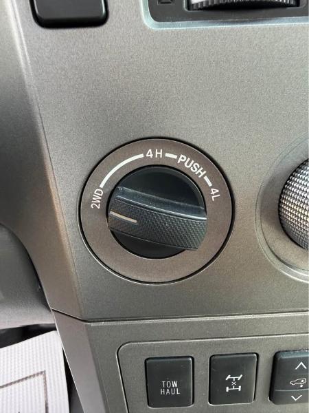 Toyota Sequoia Plantium 4WD 2016
