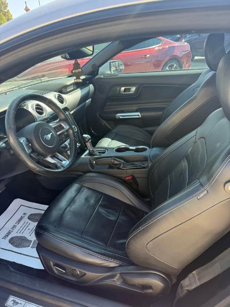 Ford Mustang EcoBoost Coupe 2018
