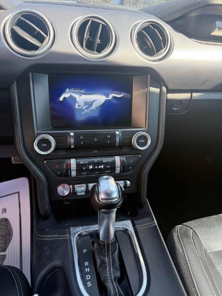 Ford Mustang EcoBoost Coupe 2018