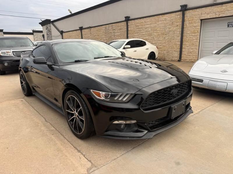 Ford Mustang EcoBoost Coupe 2016